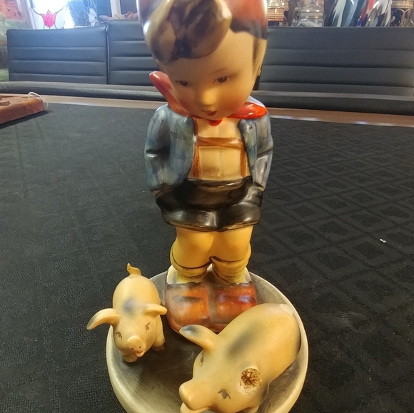 Hummel 'Farm Boy' #66